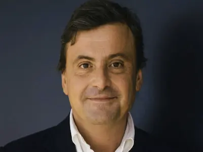 Carlo Calenda raccomanda Selviorex